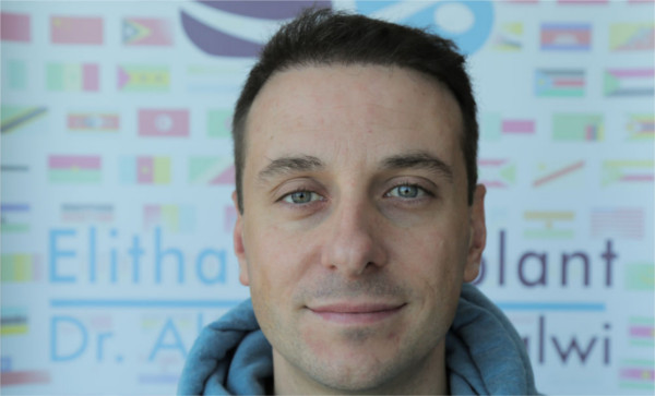 Martin berichtet seine Erfahrung bei Elithairtransplant