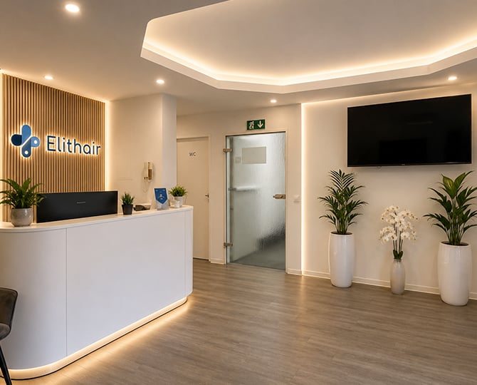 Der Empfangsbereich der Haartransplantation Anlaufstelle von Elithair in Düsseldorf