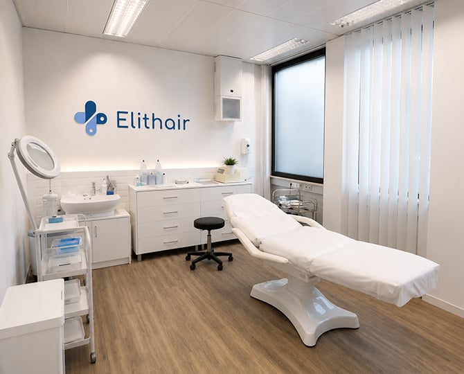 Der Behandlungsraum von Elithair für den Haartransplantation Standort in Stuttgart