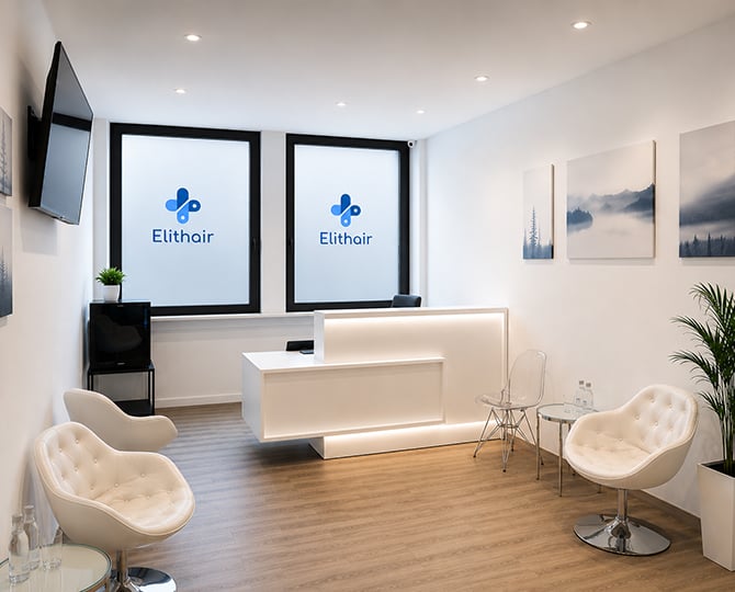 Der Wartebereich der Haartransplantation Anlaufstelle von Elithair in Stuttgart