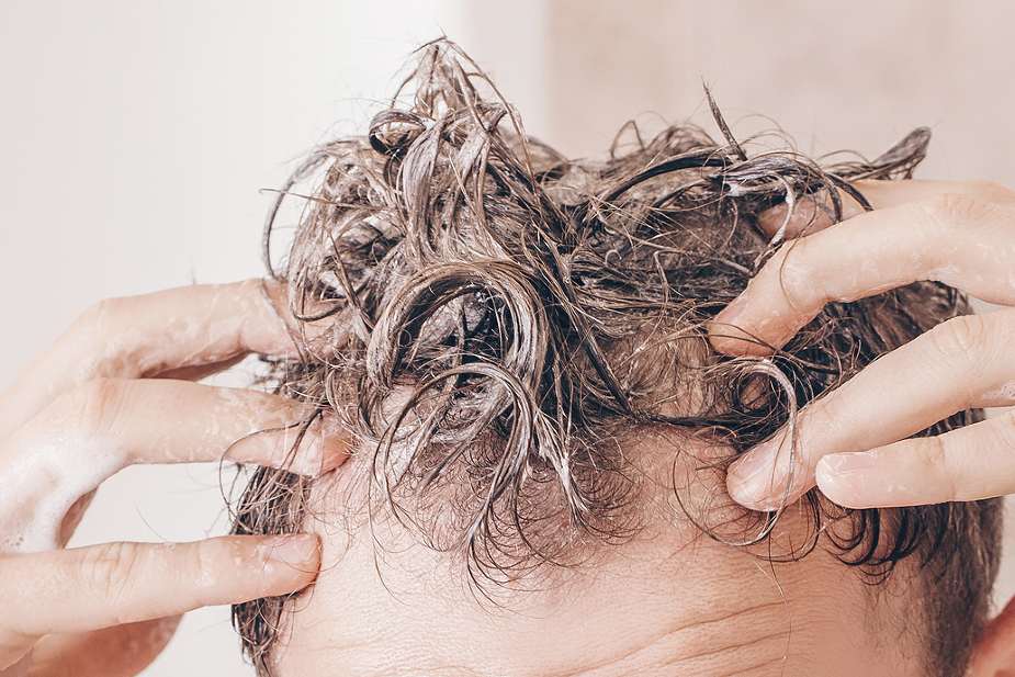 Lavado Lavado de cabello durante el postoperatorio del trasplante capilar