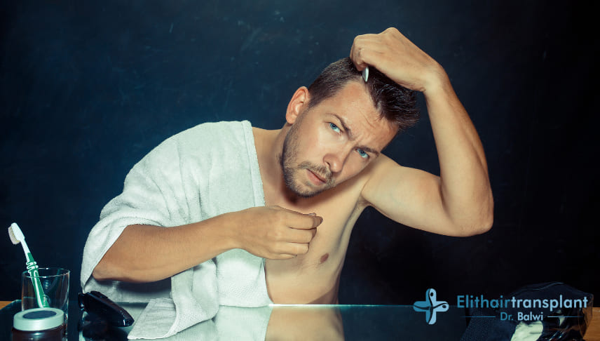 Les cheveux gras et la calvitie peuvent être liés
