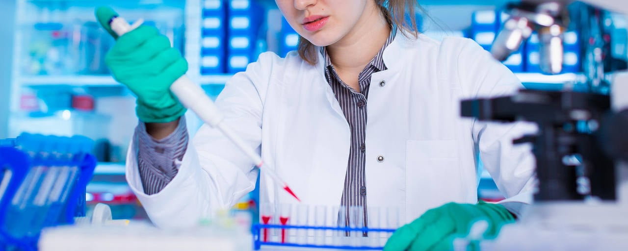 la thérapie des cheveux par cellules souches est relativement récente il est donc difficile de connaître son efficacité