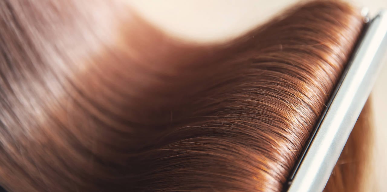 cryothérapie cheveux chez soi grâce au lisseur à froid
