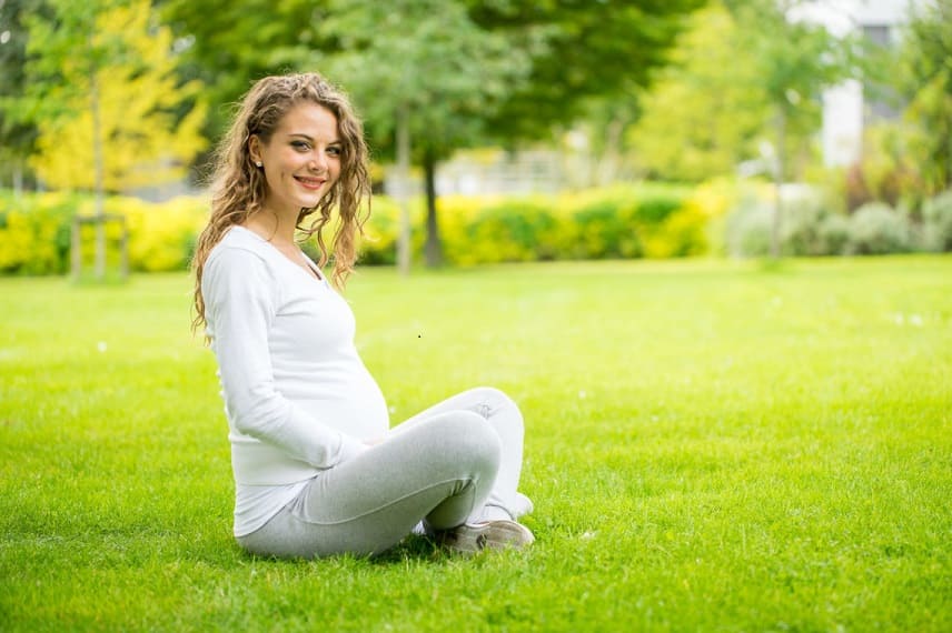 la caduta dei capelli in gravidanza può essere una cosa normale