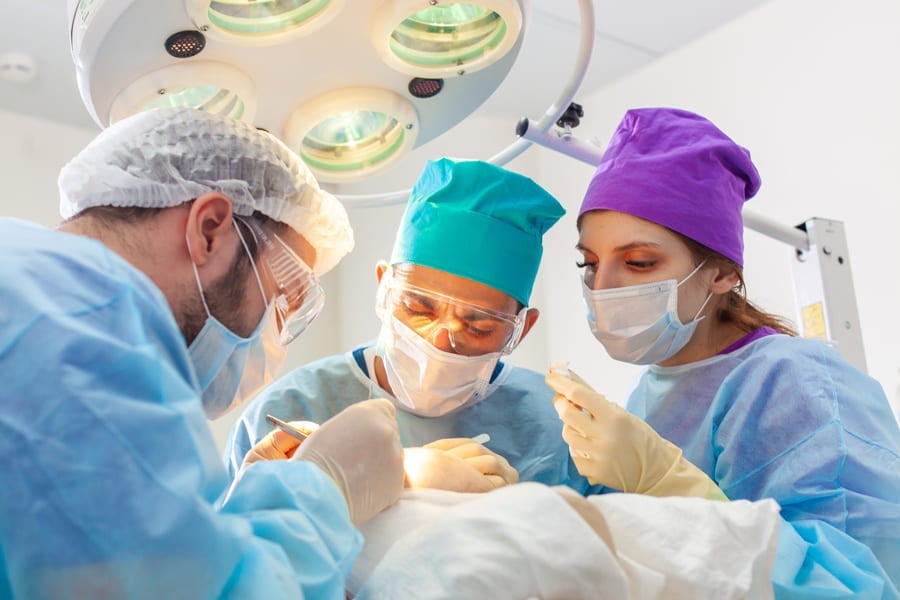 la protesi per capelli non è la soluzione definitiva alla calvizie, l'unica è il trapianto