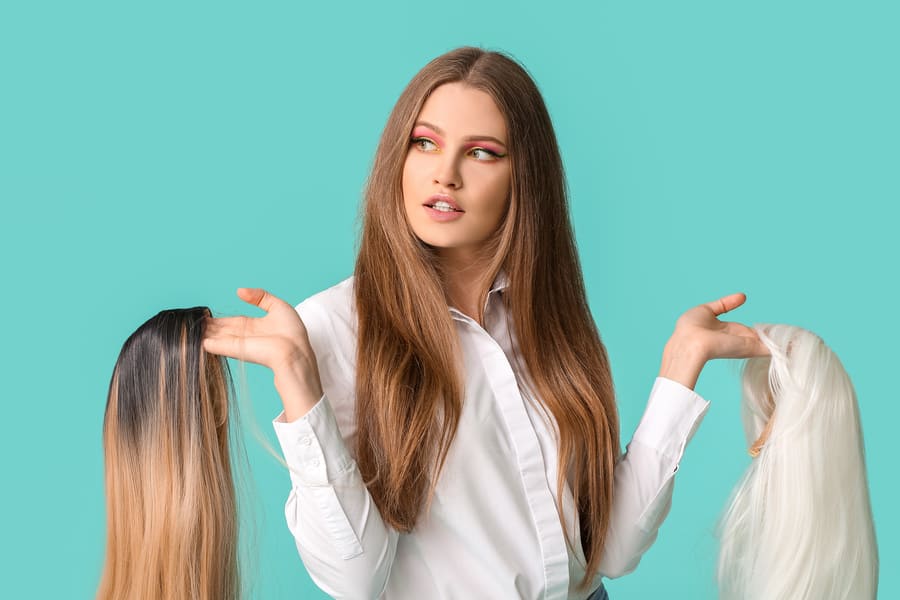 una parrucca di capelli veri può essere acquistata online o in negozio