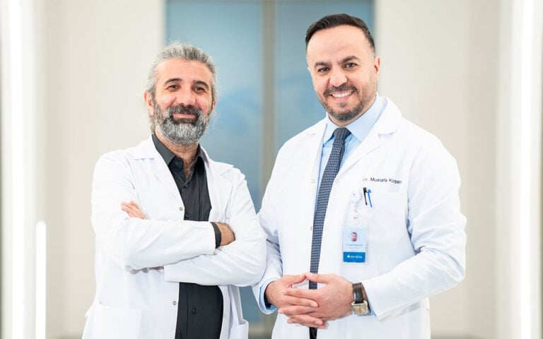 Senior Surgeon Team